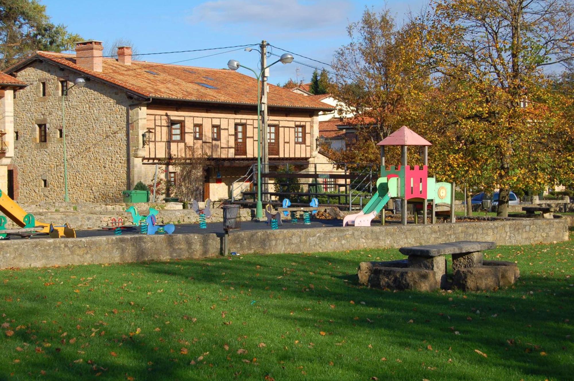 La Casona De Revolgo Hotel Santillana del Mar Kültér fotó